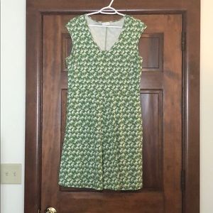 Green dress, white elephants